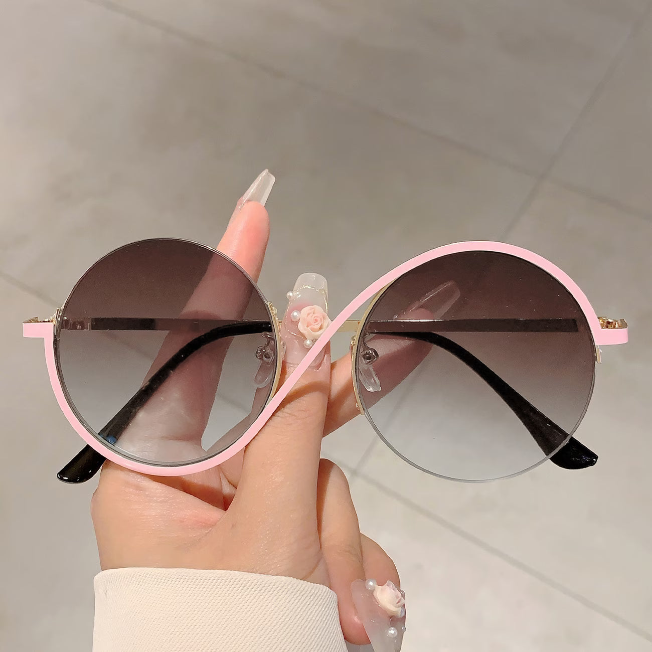 Round Metal Frame Fashion Glasses